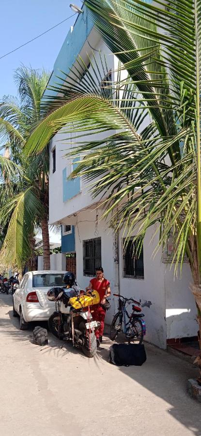 Ellora Guest House Bagian luar foto